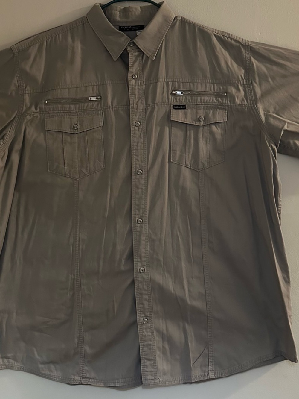 Rocawear Men's Short-Sleeve Button-Up Shirt - Gray embroidered back size 4XLT